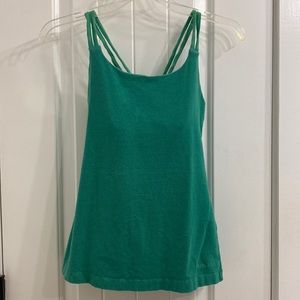 Patagonia women’s racerback tank with built-in bra - small